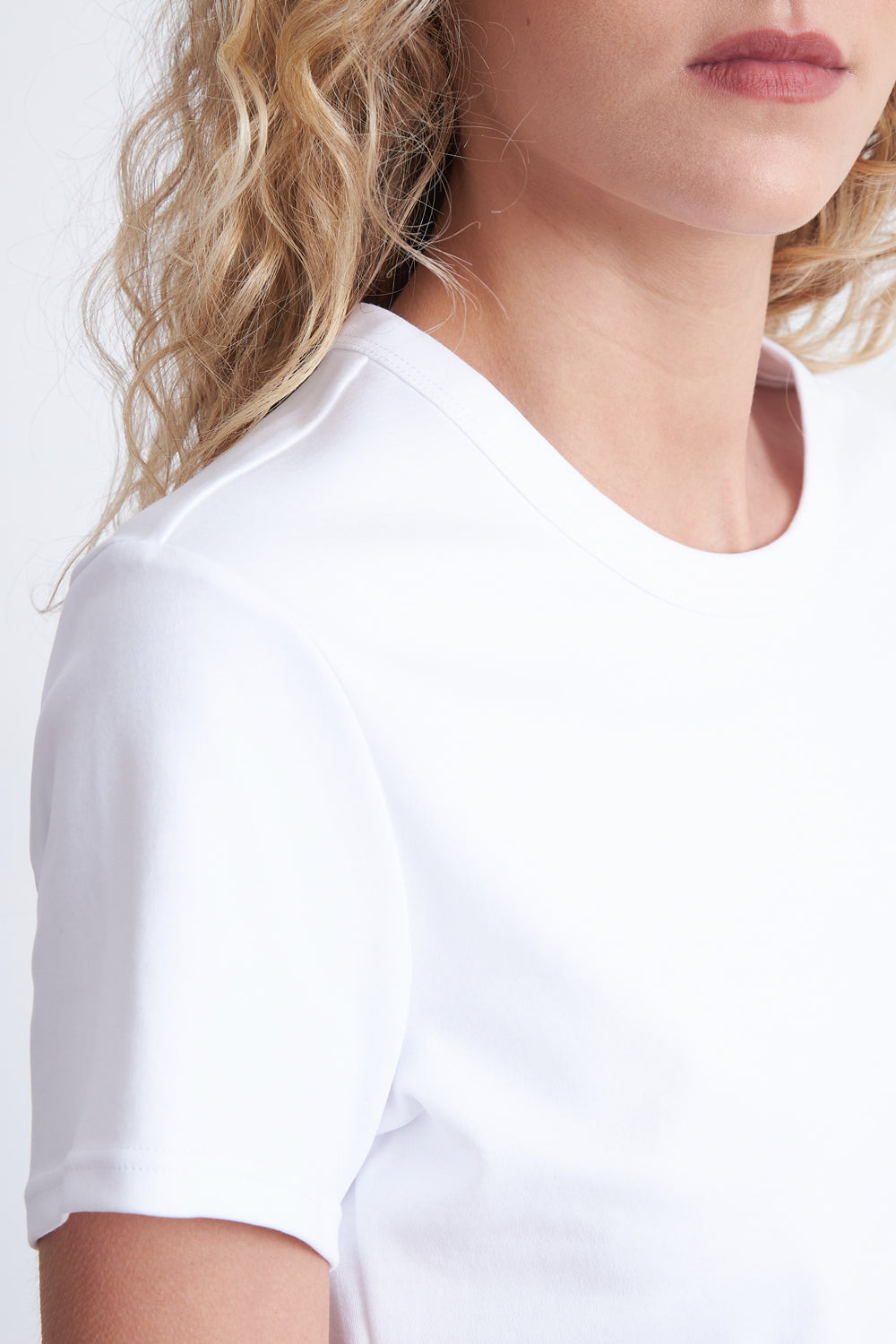Polera Cuello Redondo Manga Corta Blanco