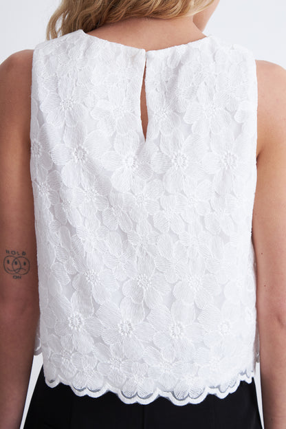 Top Sin Manga de Encaje Flores Blanco