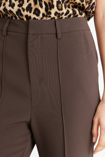 Pantalón Vestir Costuras Frontales Café