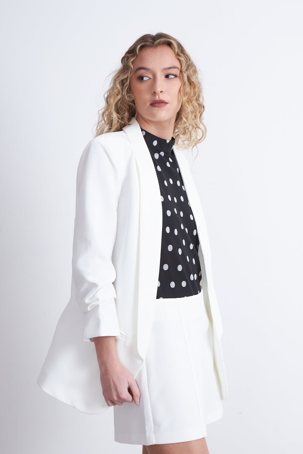 Blazer Manga 3/4 Ajustado con Solapas Blanco