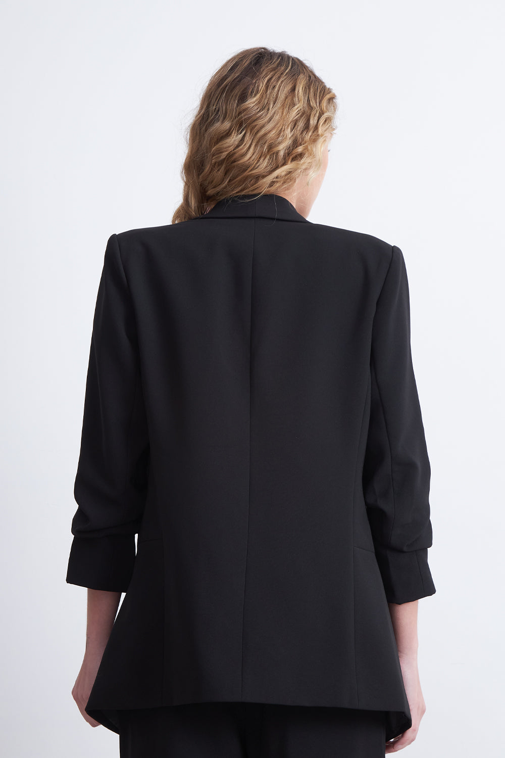 Blazer Manga 3/4 Ajustado con Solapas Negro