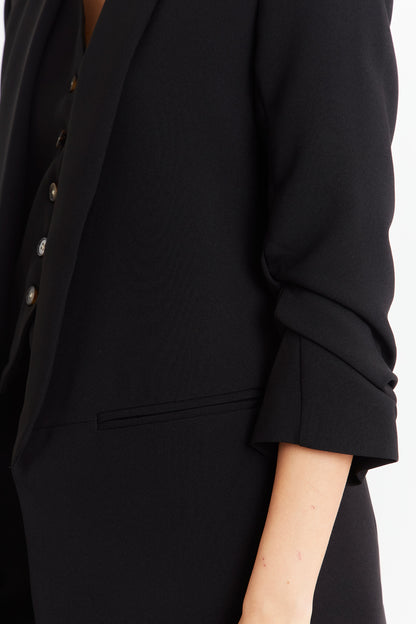 Blazer Manga 3/4 Ajustada Con Pliegues Negro