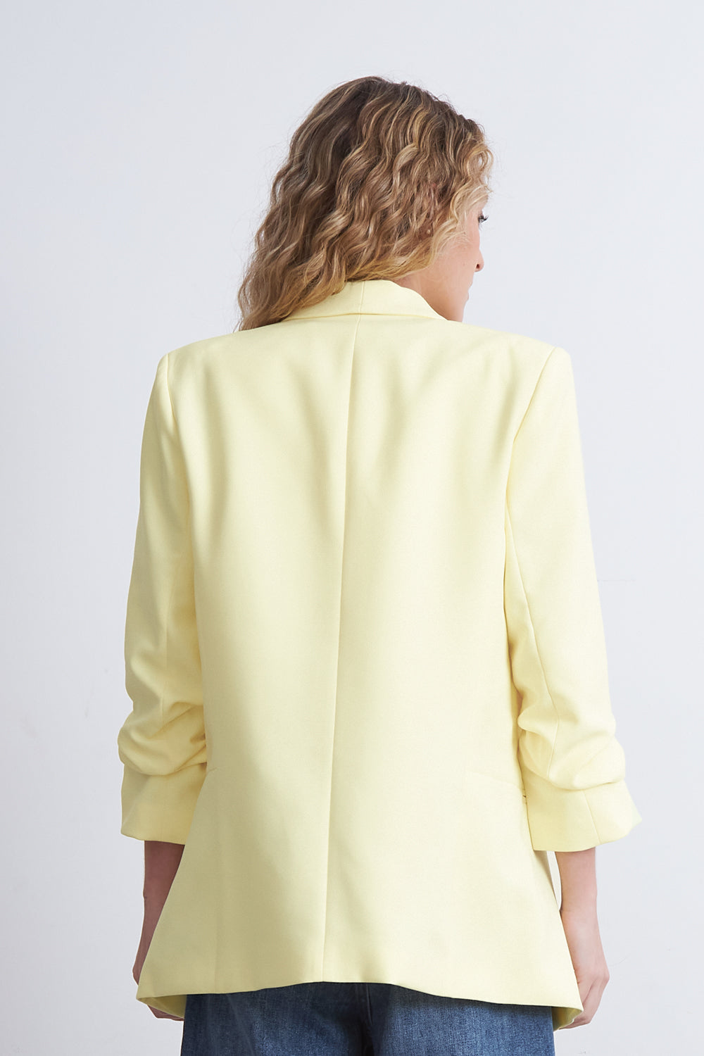 Blazer Manga 3/4 Ajustado con Solapas Amarillo Mantequilla