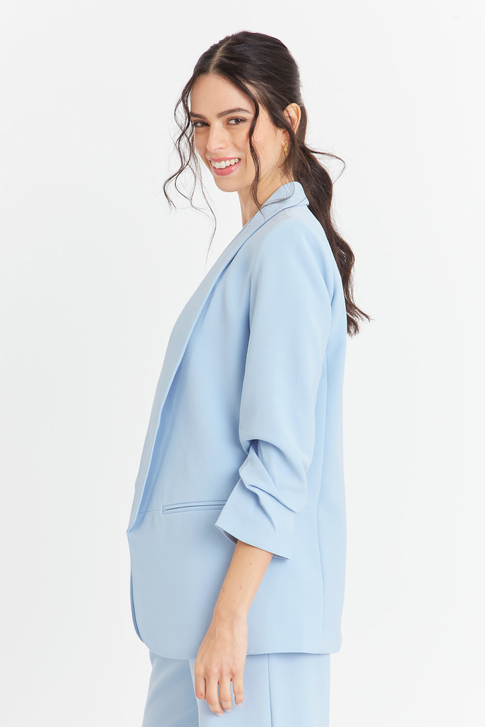 Blazer Manga 3/4 Ajustada Con Pliegues Celeste