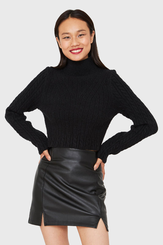 Sweater Crop Cuello Alto Negro