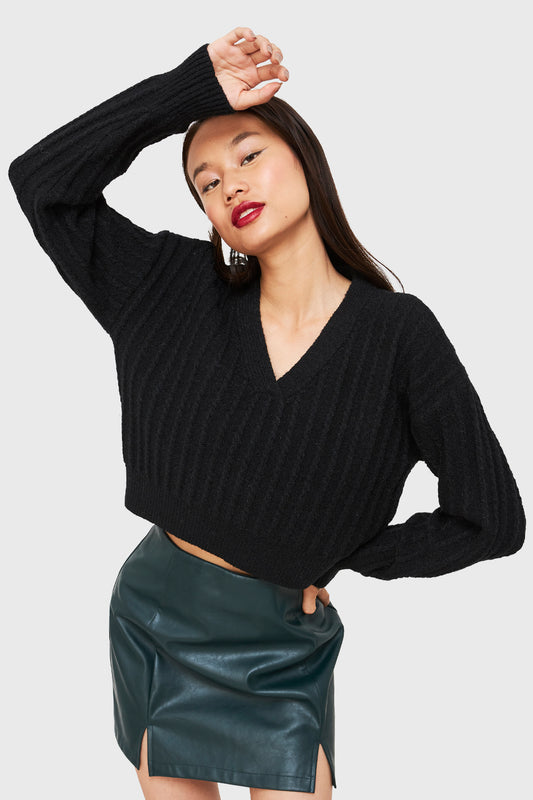 Sweater Crop Cuello V Negro