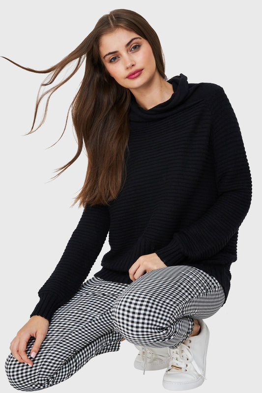 Sweater Cuello Tortuga Canalé Negro