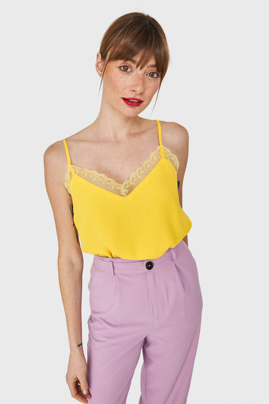 Blusa Escote V Encaje Amarillo