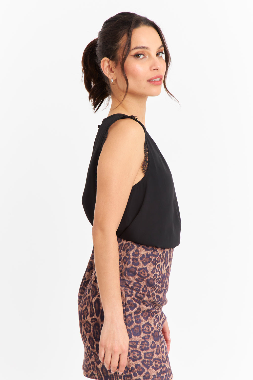 Blusa Encaje Hombros Negro