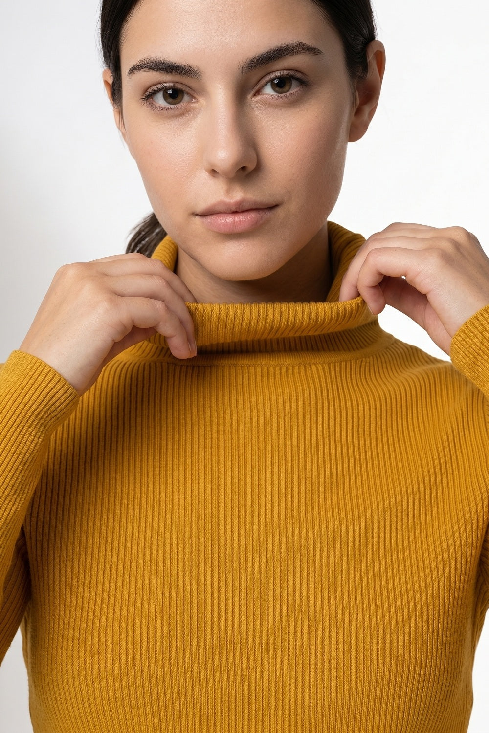 Sweater Tejido Canalé Mostaza