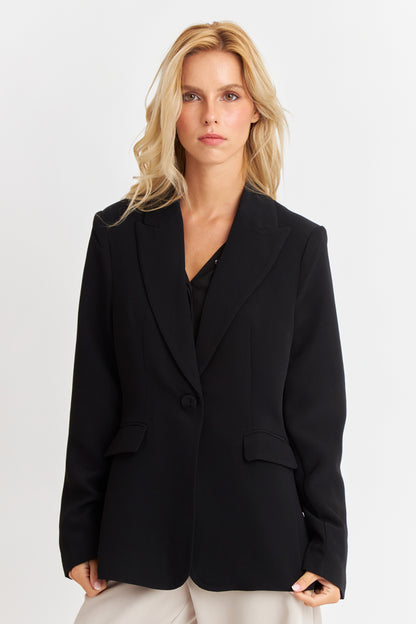 Blazer Bolsillos y Botón  Negro