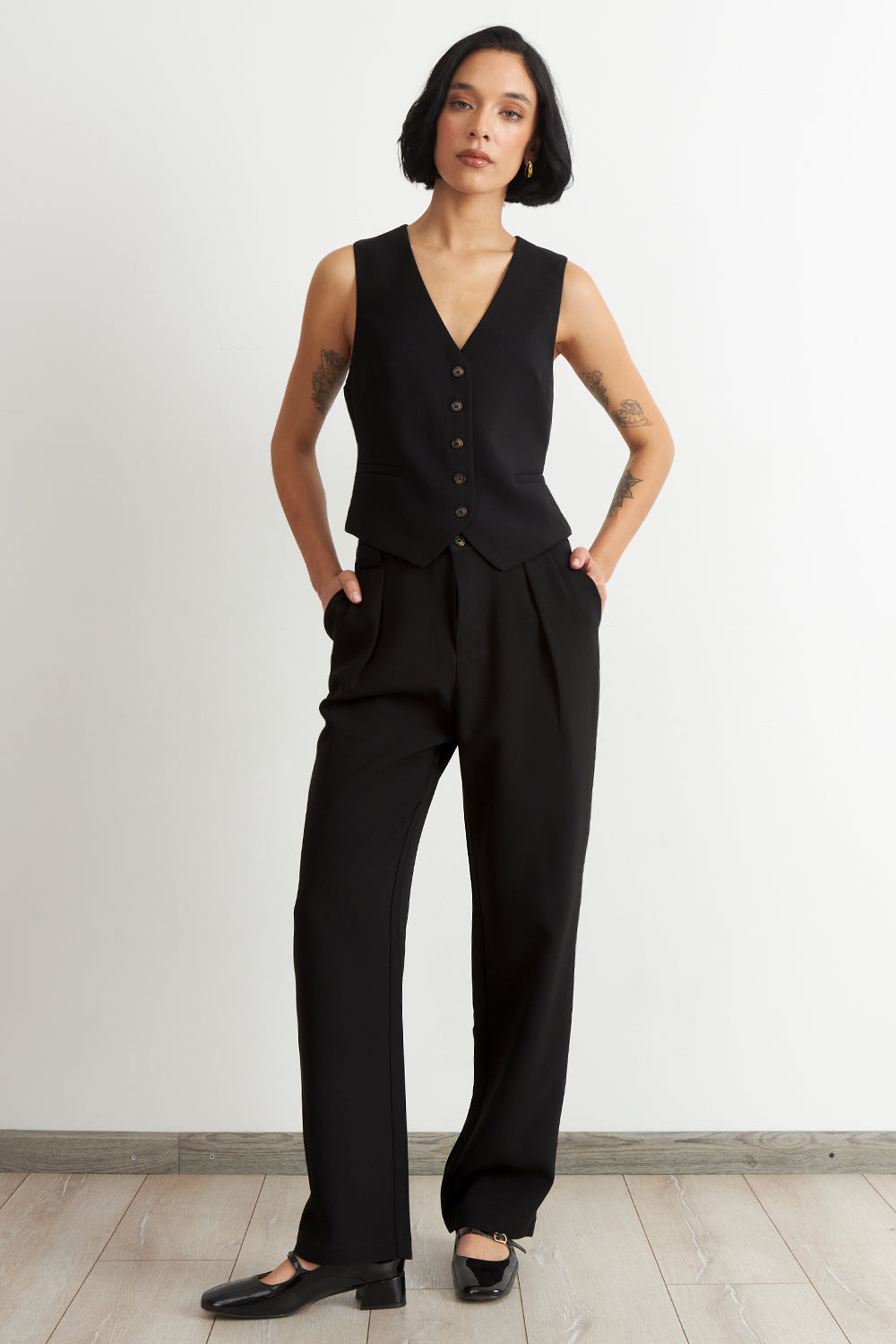 Pantalón Recto Con Pinza Negro