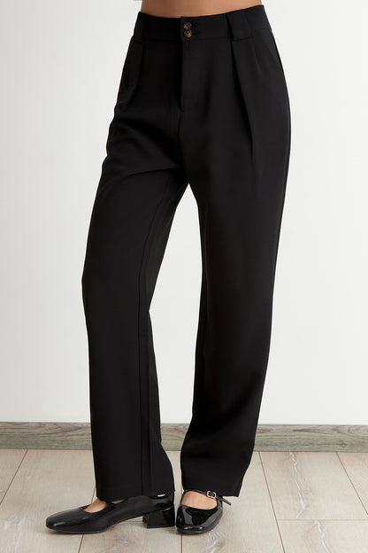 Pantalón Recto Con Pinza Negro