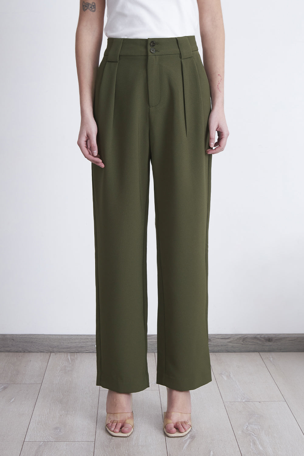 Pantalón Recto Con Pinza Oliva