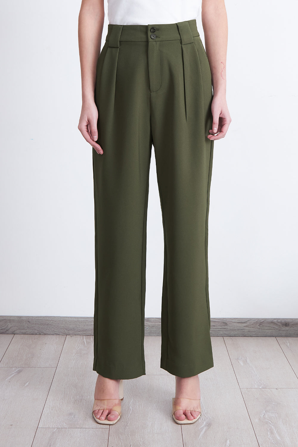 Pantalón Recto Con Pinza Oliva