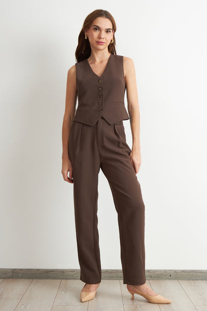 Pantalón Recto Con Pinza Mocca