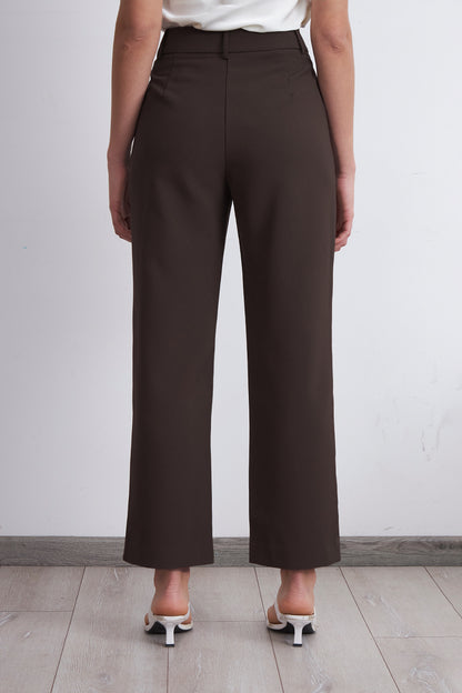 Pantalón Recto Con Pinza Mocca