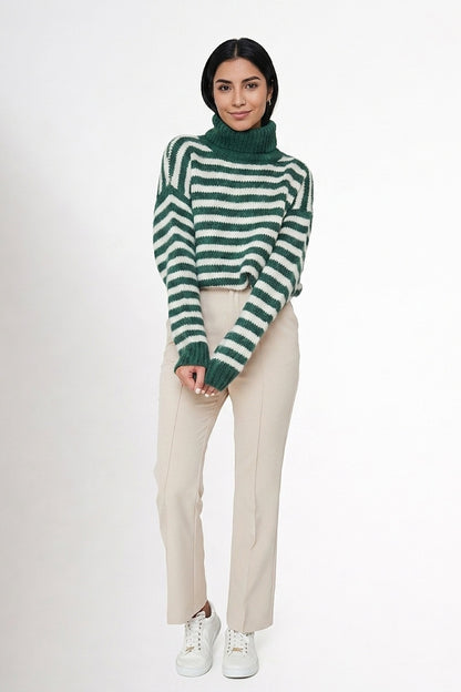 Sweater Holgado Rayado Cuello Alto Verde