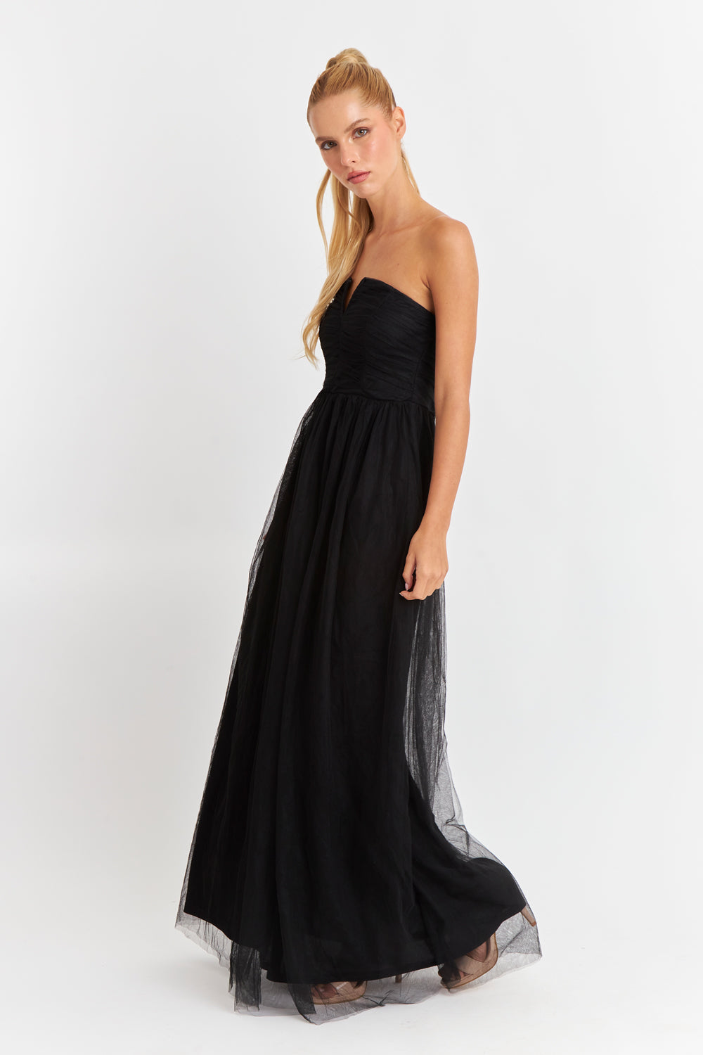 Vestido Strapless y Escote V Negro