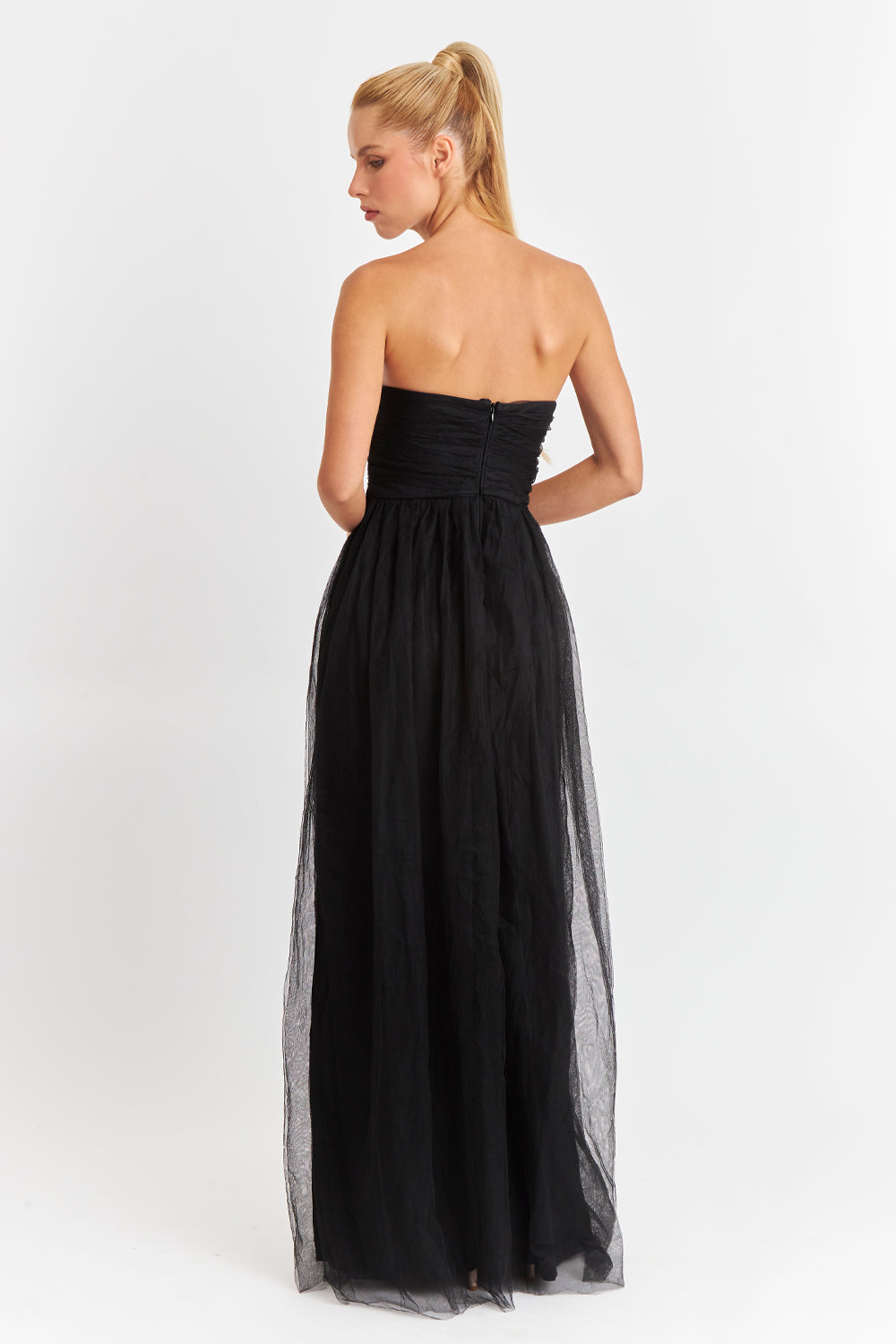 Vestido Strapless y Escote V Negro