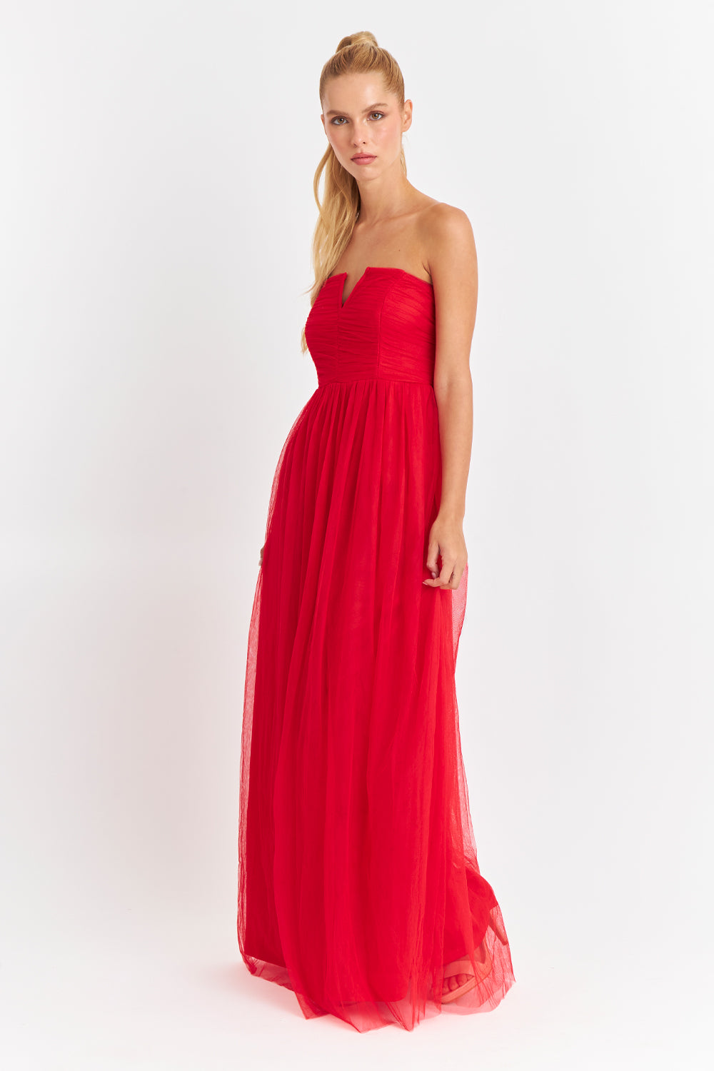 Vestido Strapless y Escote V Rojo