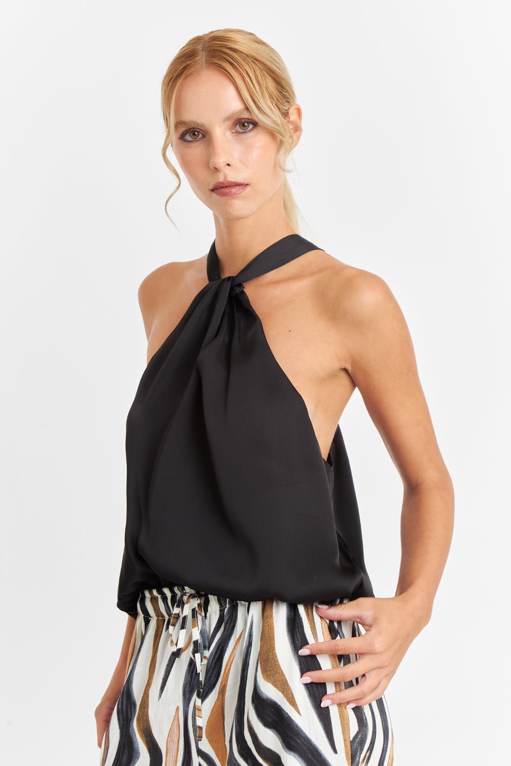 Body Halter Tipo Satín Negro