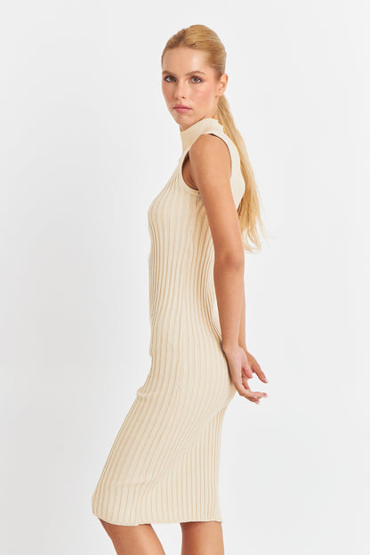 Vestido Acanalado Cuello Alto Beige