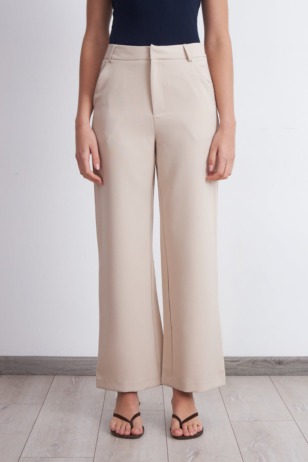Pantalón Básico Beige Nicopoly
