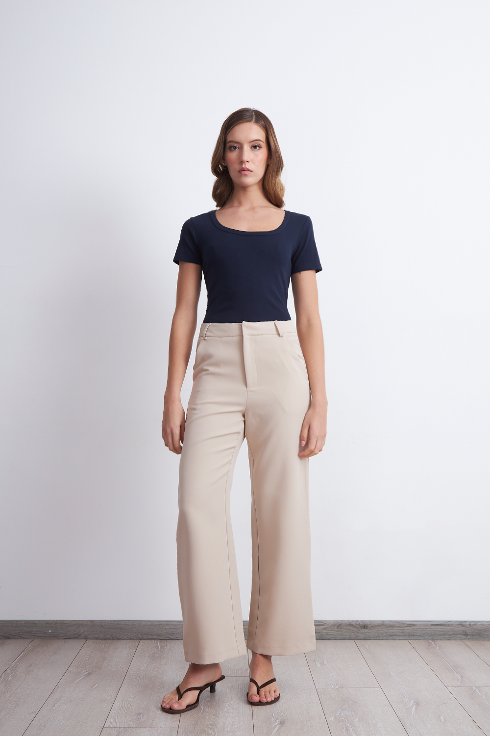 Pantalón Básico Beige Nicopoly
