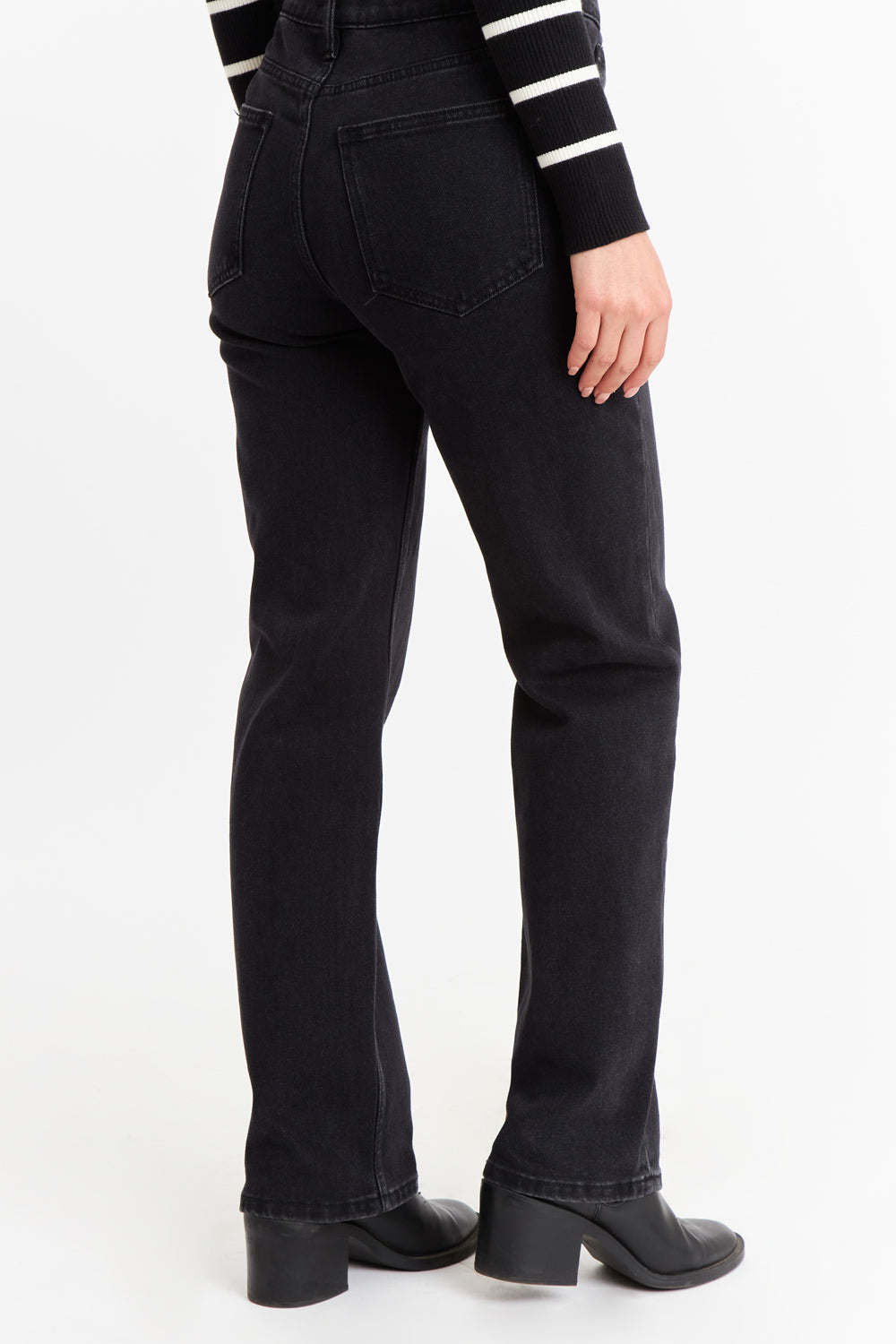 Jeans Básico Recto Negro