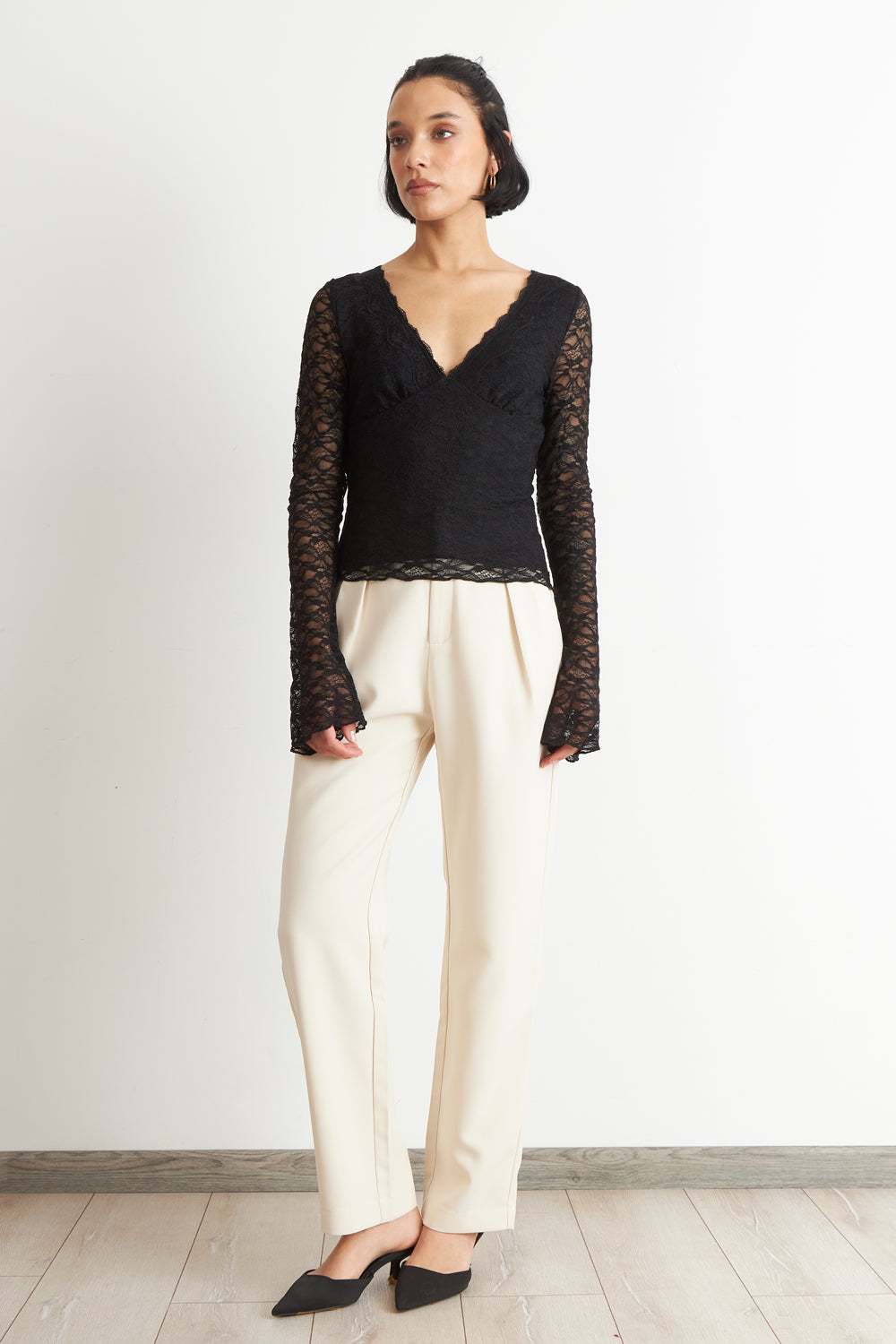 Polera Encaje Manga Larga Negro