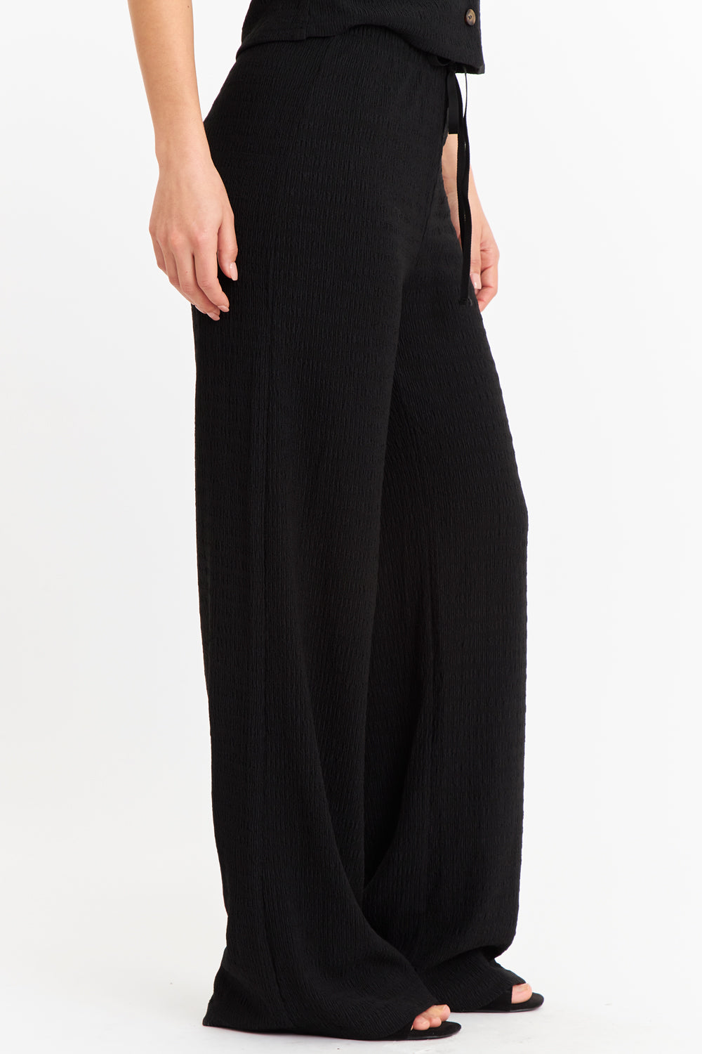 Pantalón Tipo Crepé Ajustable Negro