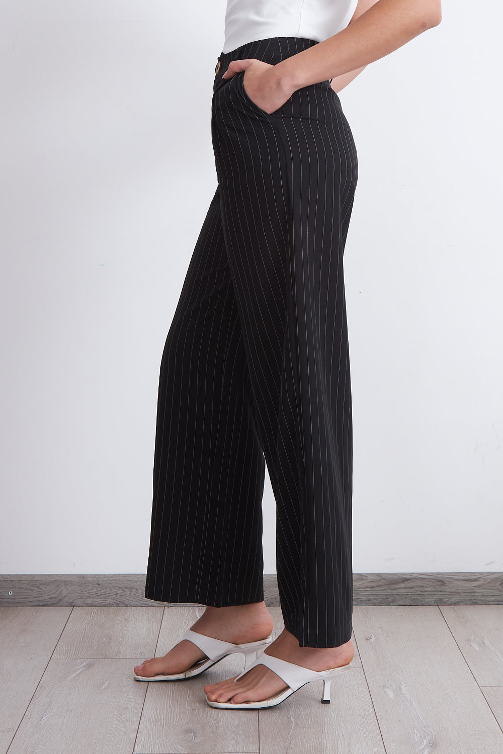 Pantalón de Pierna Recta Raya Diplomática Negro