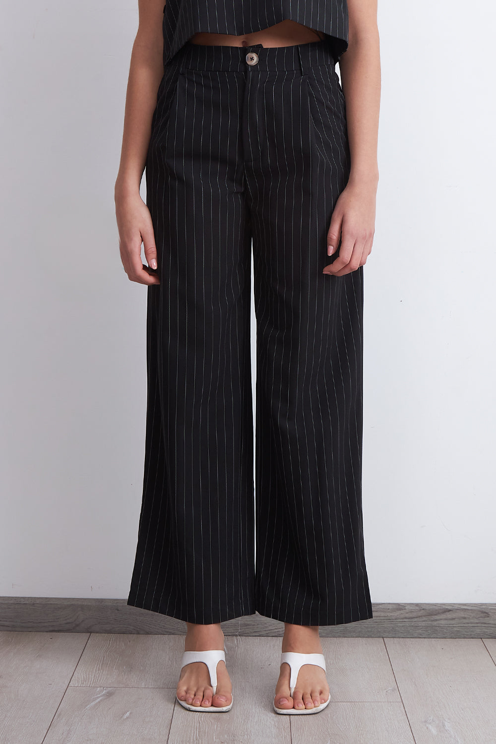 Pantalón de Pierna Recta Raya Diplomática Negro