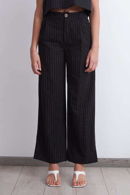 Pantalón de Pierna Recta Raya Diplomática Negro