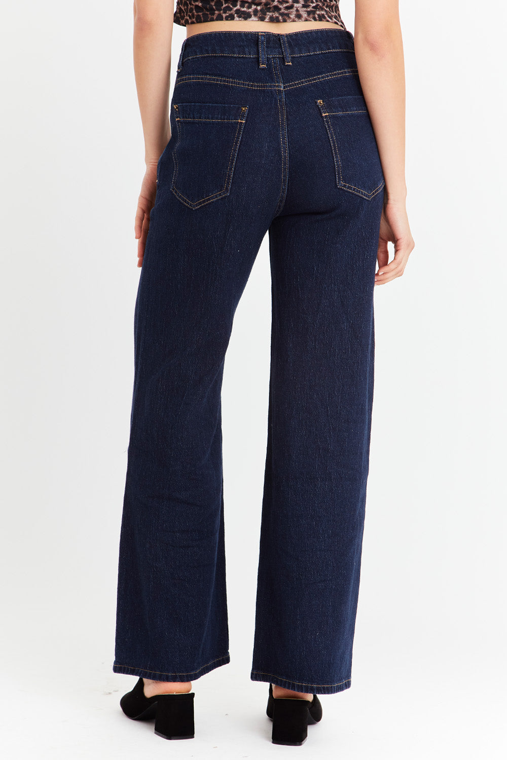 Jeans Básico Pierna Acampanada