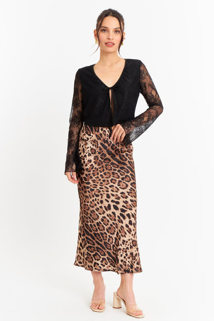 Blusa Nudo Delantero Encaje Negro