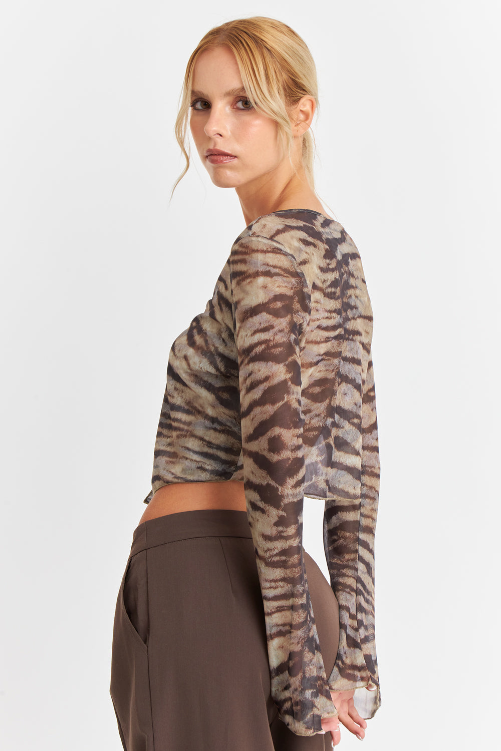 Blusa Transparencia Nudo Cebra Café