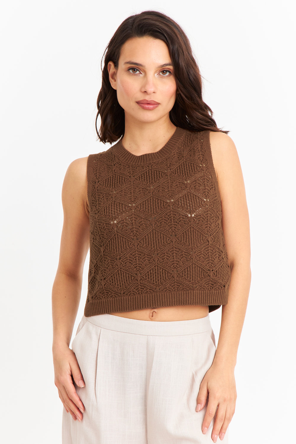 Polera Sin Mangas Tipo Crochet Café