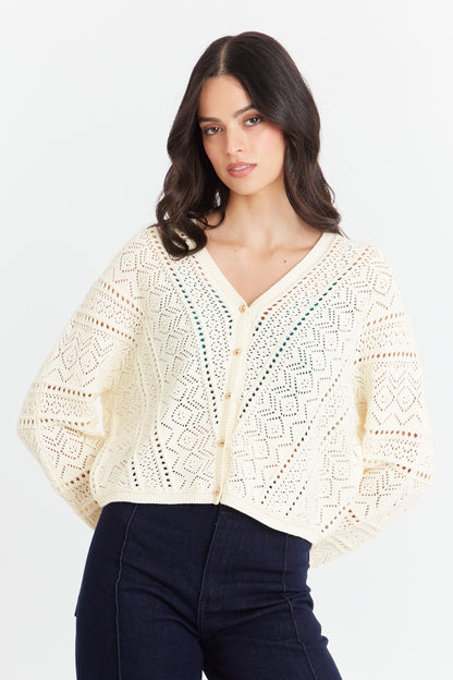 Cárdigan Tipo Crochet Botones Dorados Beige