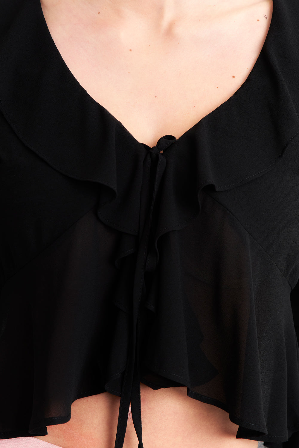 Blusa Vuelos Manga Larga Negro