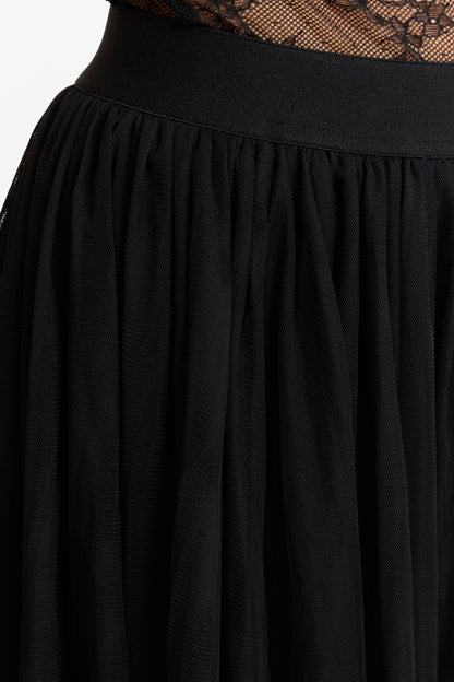Falda Midi de Tul Negro