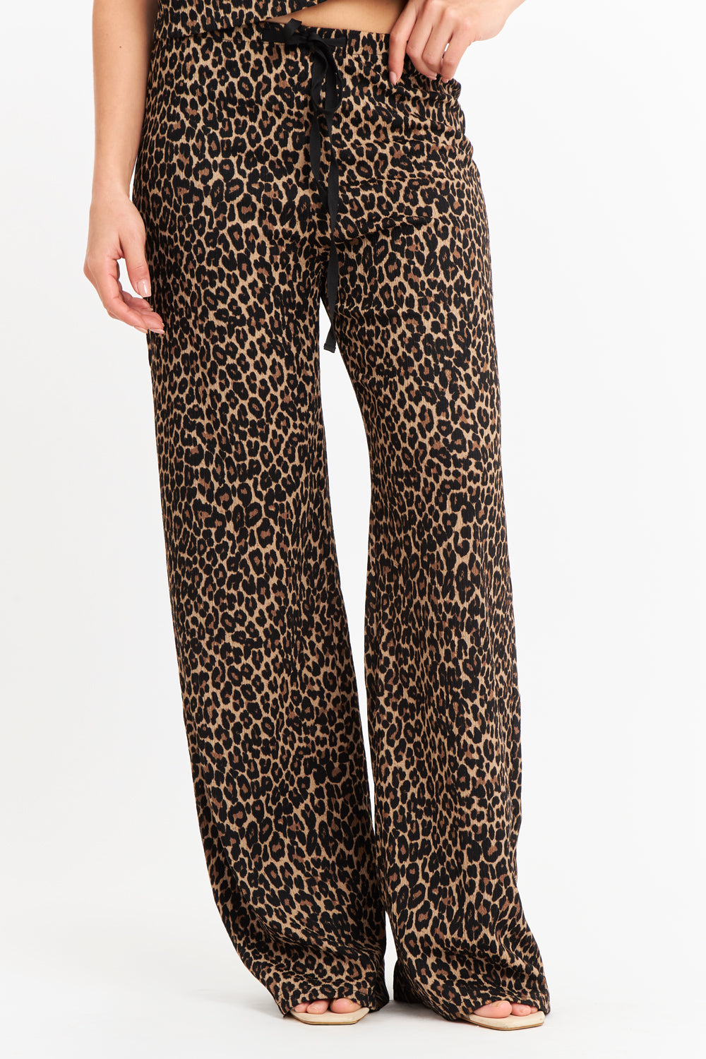 Pantalón Tipo Crepé Animal Print Café