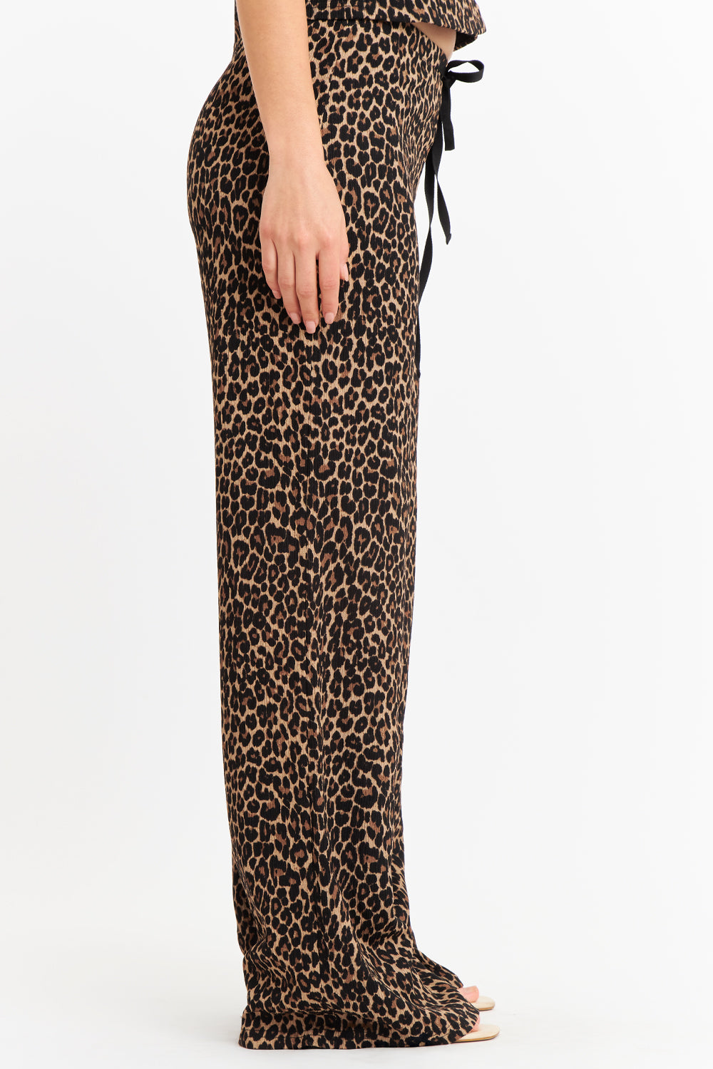 Pantalón Tipo Crepé Animal Print Café