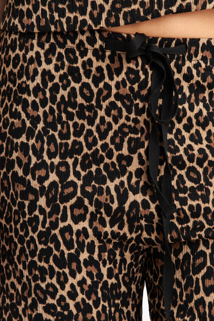 Pantalón Tipo Crepé Animal Print Café