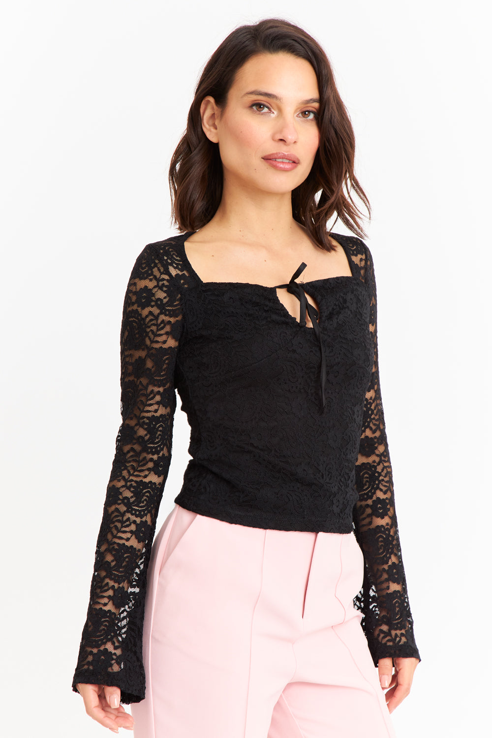 Polera Encaje Escote Nudo Negro