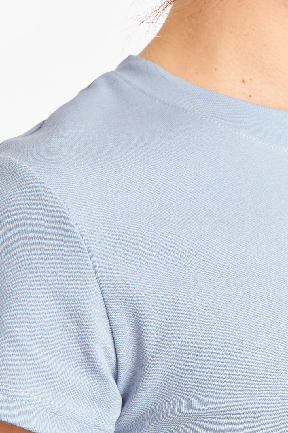 Polera Manga Corta Básica Celeste