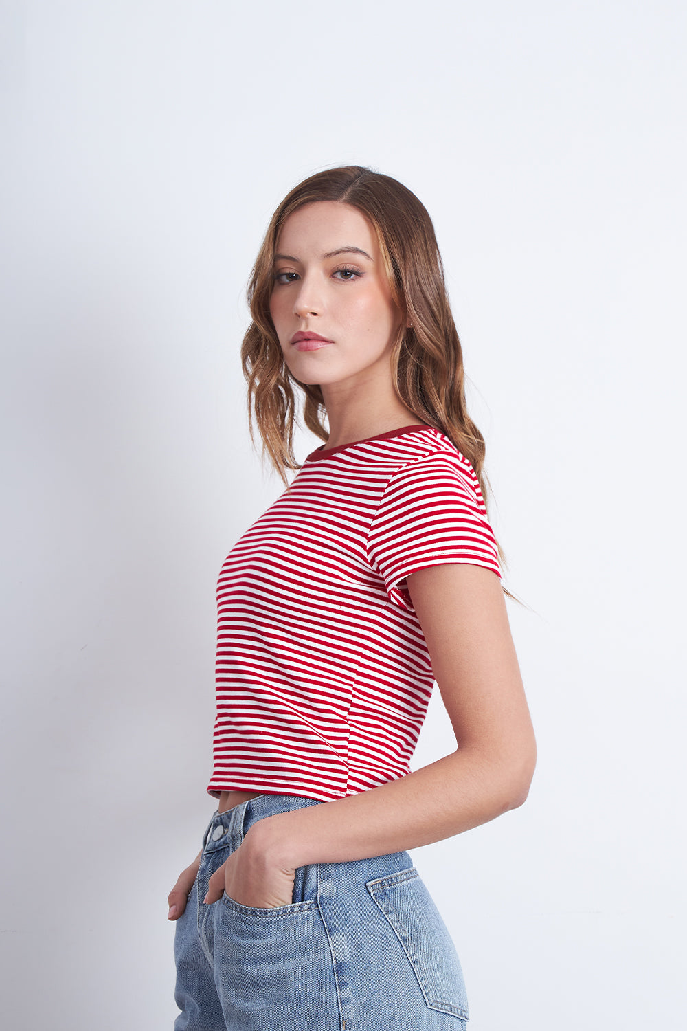Polera Básica Cuello Redondo Líneas Rojo