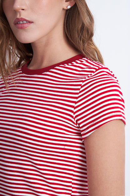 Polera Básica Cuello Redondo Líneas Rojo
