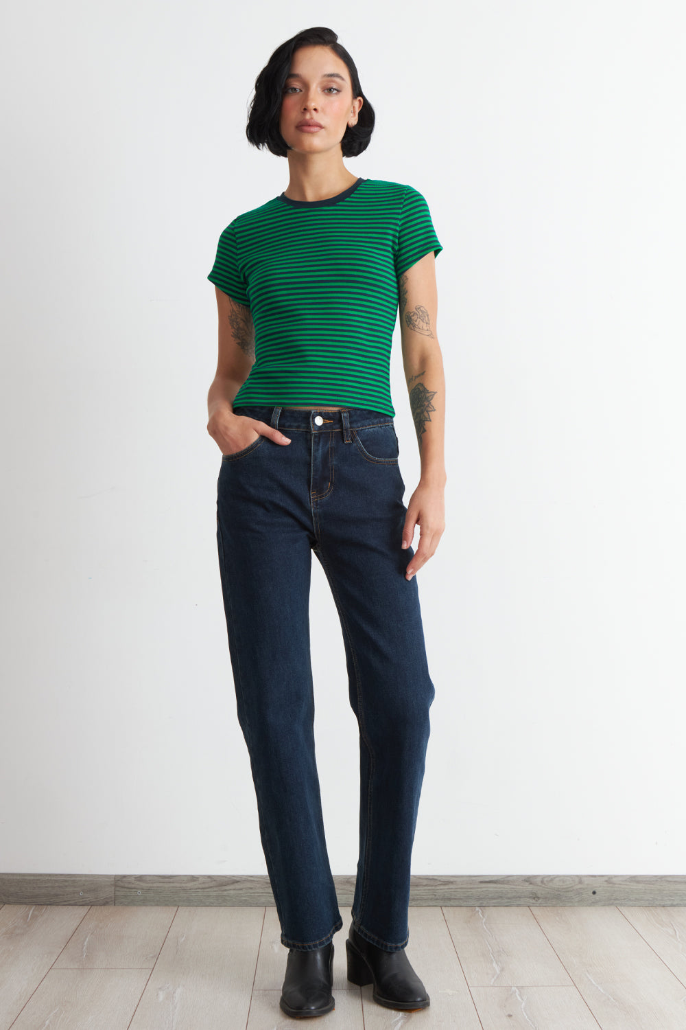 Polera Básica Cuello Redondo Líneas Verde